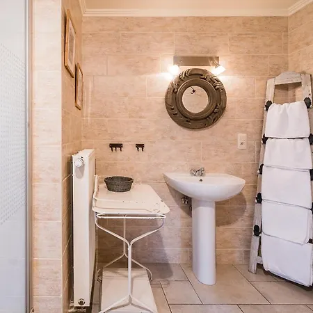 Beautiful 3-bedroom With Sauna In Quiet Area